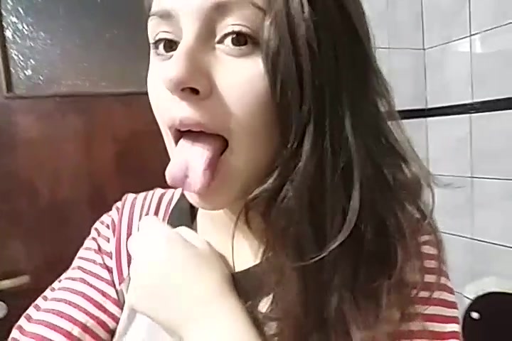 Amadora brasileira 18 anos pica grande Amadora brasileira 18 anos pica grande