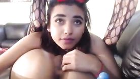 Coroa gostosa sendo encoxada Gangbang travesti mulher
